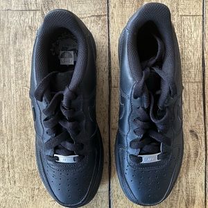 Nike Air Force One - Black - Size 4Y